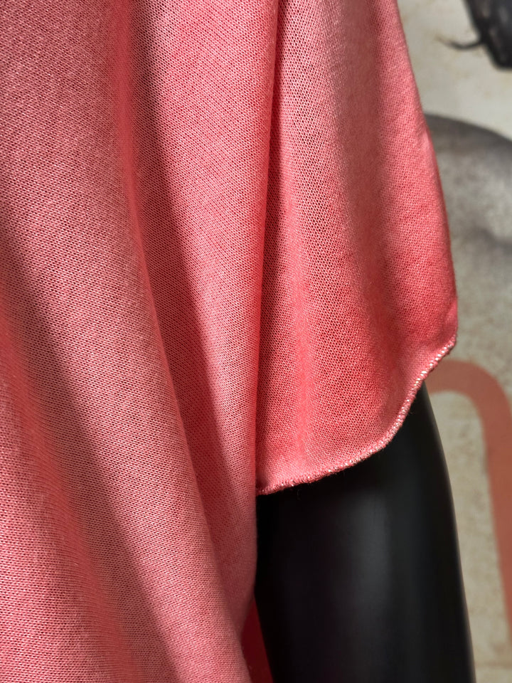 T-Shirt mit Washed-Effekt, V-Ausschnitt und silbernem Lurex-Besatz (38/44) MADE IN ITALY