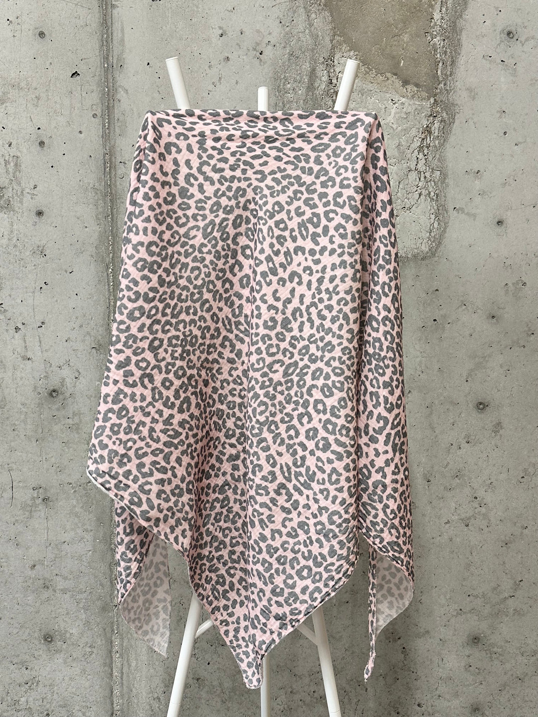 Dreieckstuch „Leopard“ aus 100 % Baumwolle, MADE IN ITALY