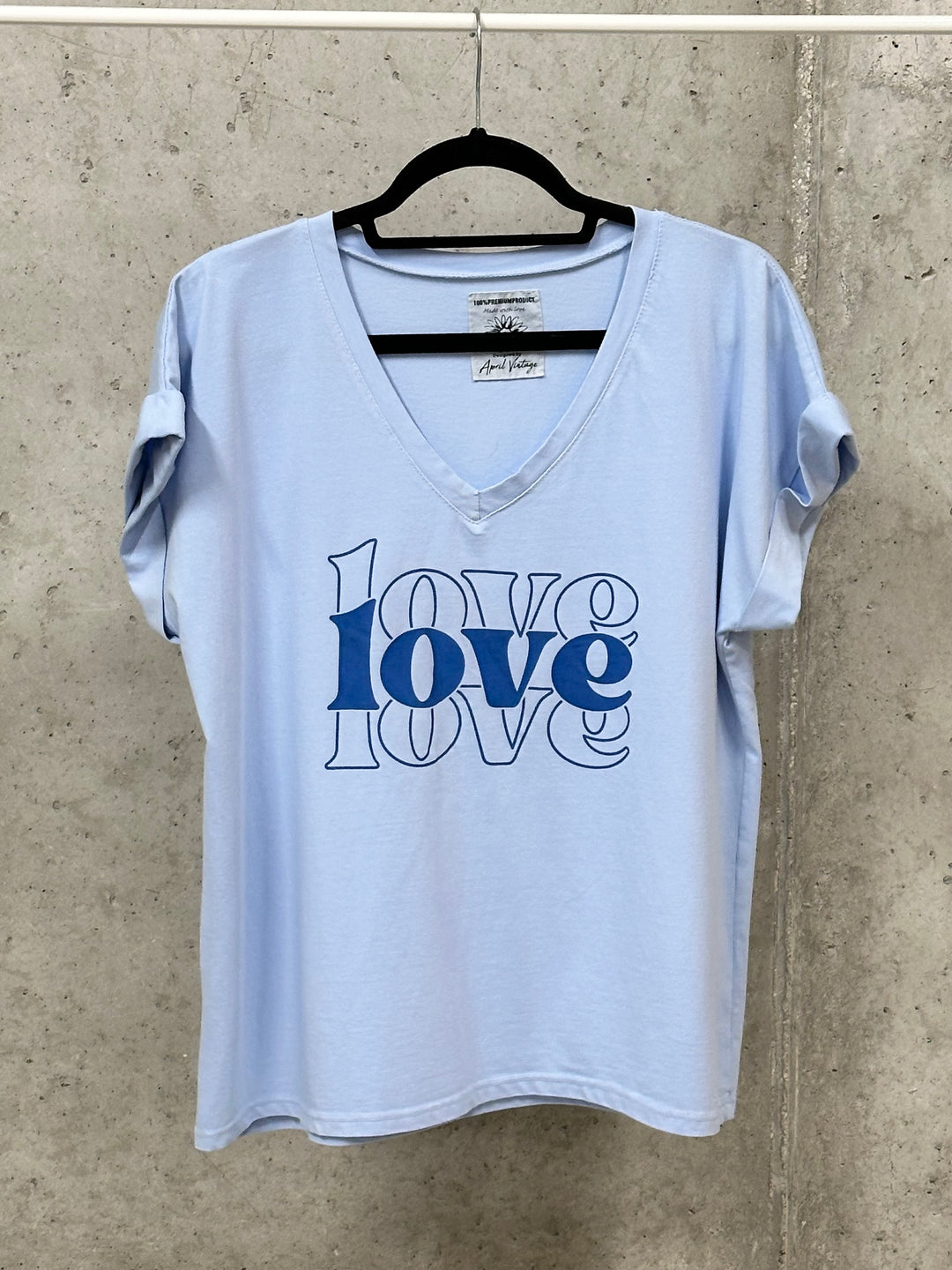 T-Shirt mit V-Ausschnitt „LOVE“ (38/42) MADE IN ITALY