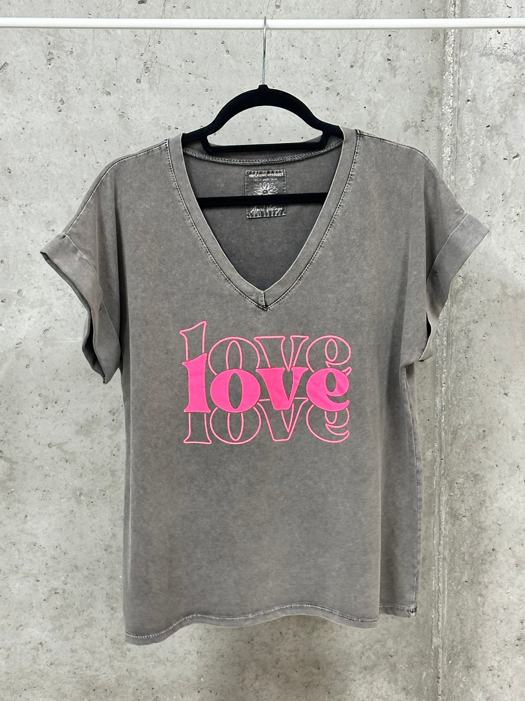 T-Shirt mit V-Ausschnitt „LOVE“ (38/42) MADE IN ITALY