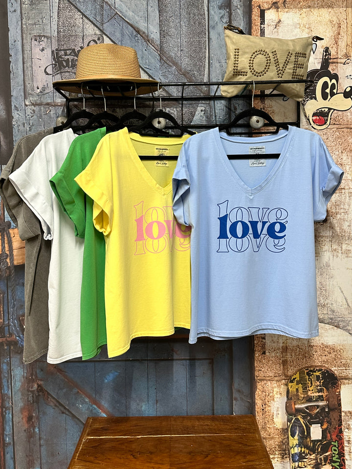 T-Shirt mit V-Ausschnitt „LOVE“ (38/42) MADE IN ITALY