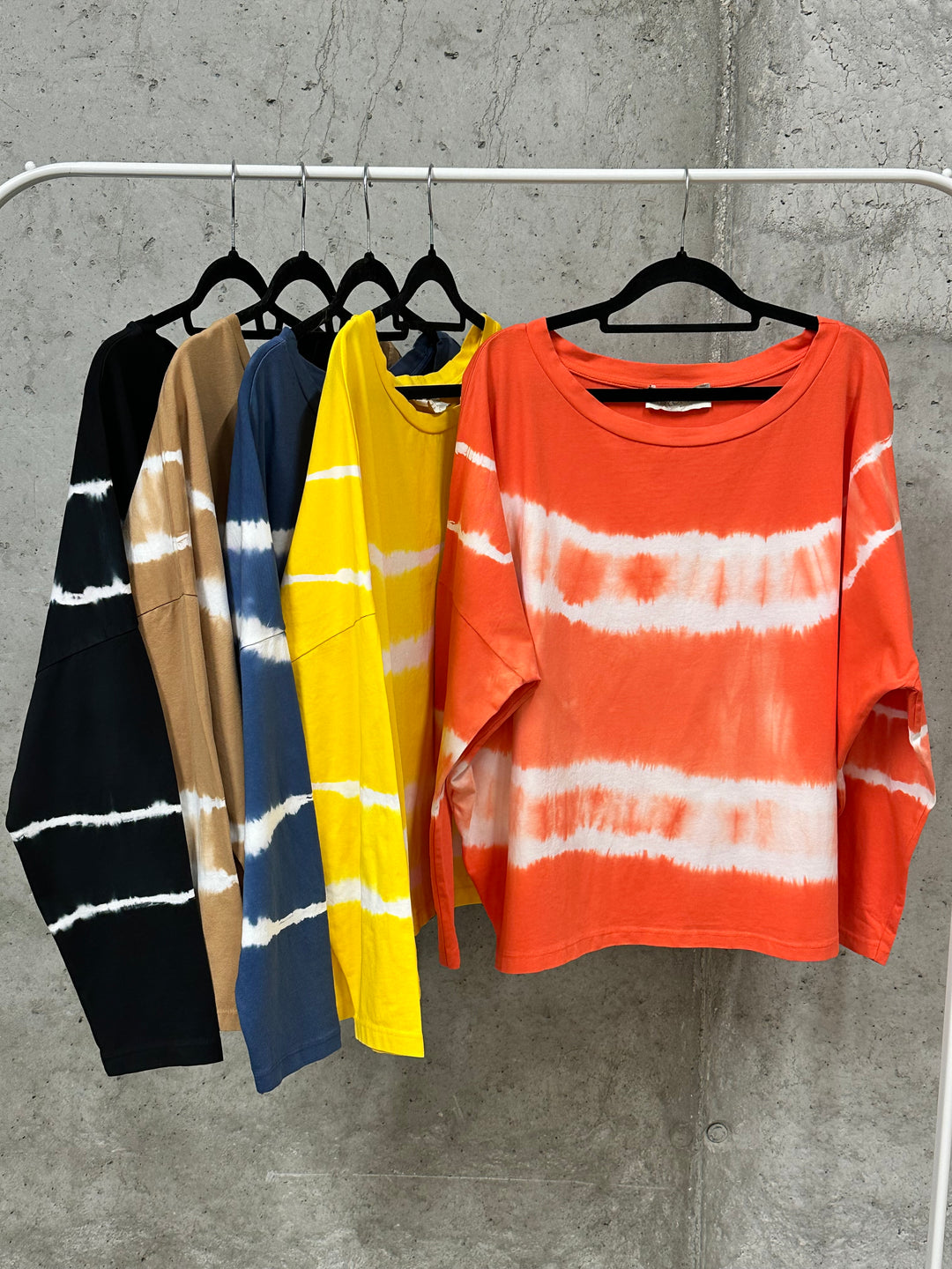 Leichter Pullover mit „Batik“-Print (38/42) MADE IN ITALY