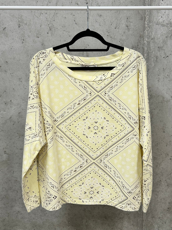 Leichter Pullover mit „Bandana“-Print (38/42) MADE IN ITALY