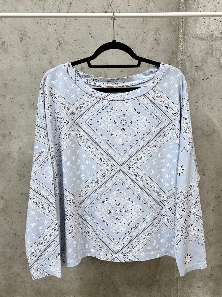 Leichter Pullover mit „Bandana“-Print (38/42) MADE IN ITALY