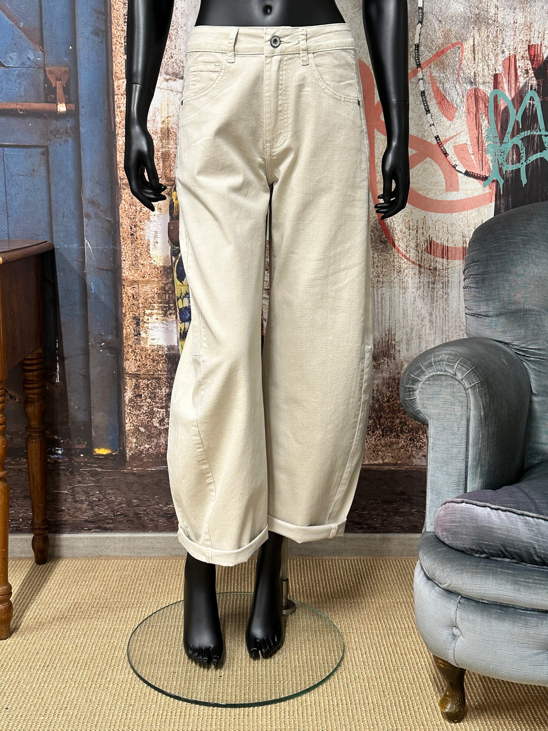 Weite Jeans im „Barrel“-Schnitt (36 ➡️ 44)