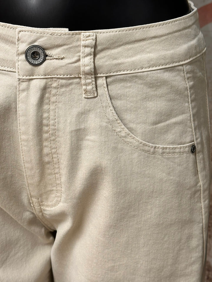 Weite Jeans im „Barrel“-Schnitt (36 ➡️ 44)