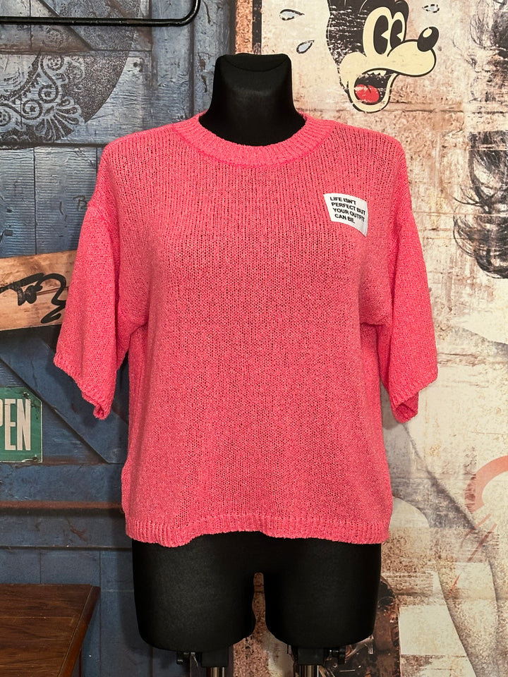 Strick-T-Shirt "life isn't perfect but your outfit can be" pink