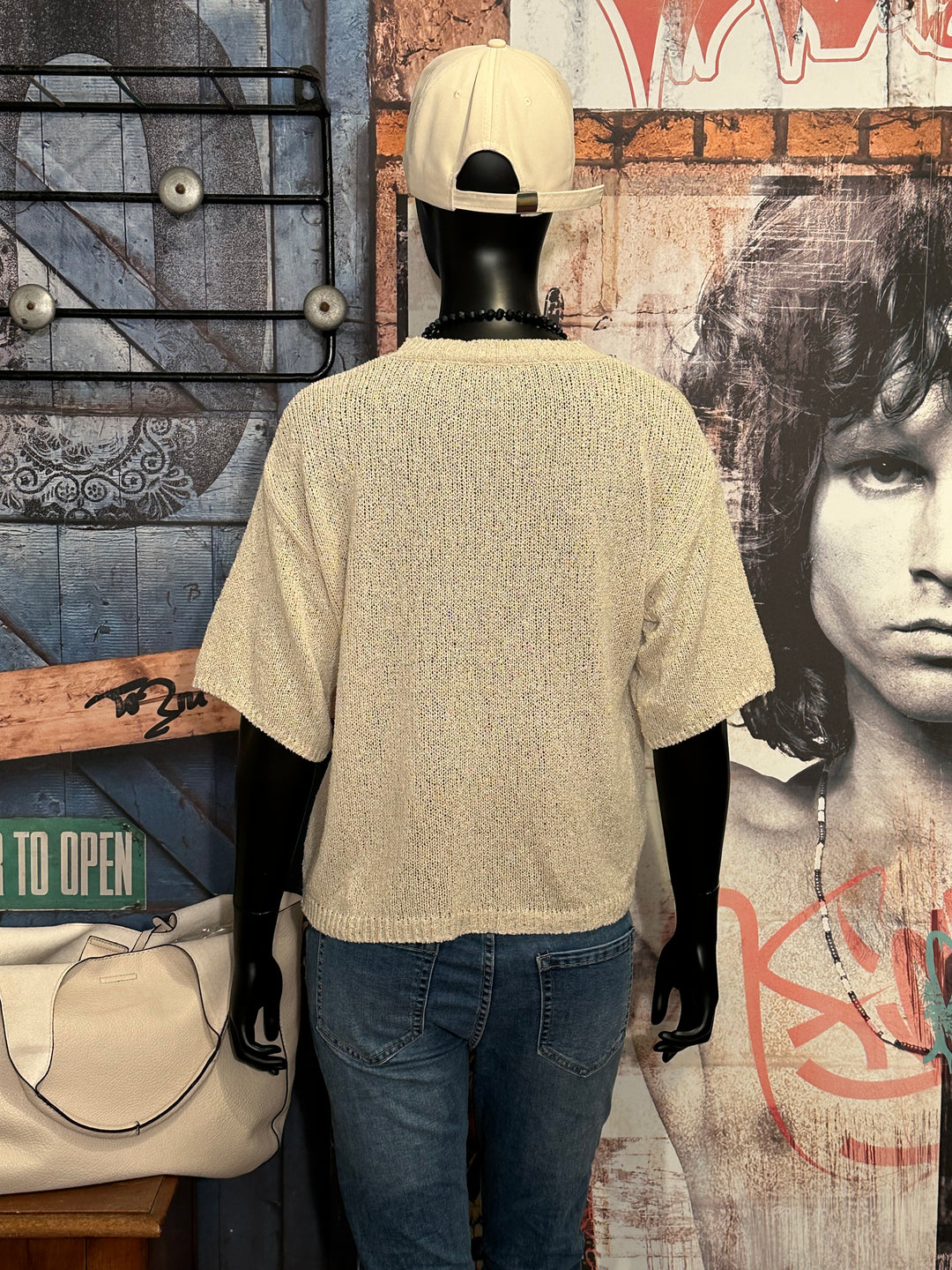 T-Shirt aus Strick " life isn't perfect but your outfit can be" beige