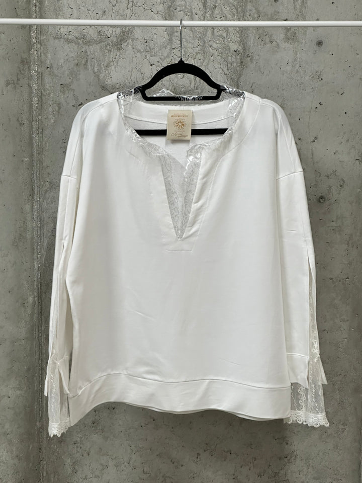 Weißer Pullover mit Spitzendetails (36/40) MADE IN ITALY