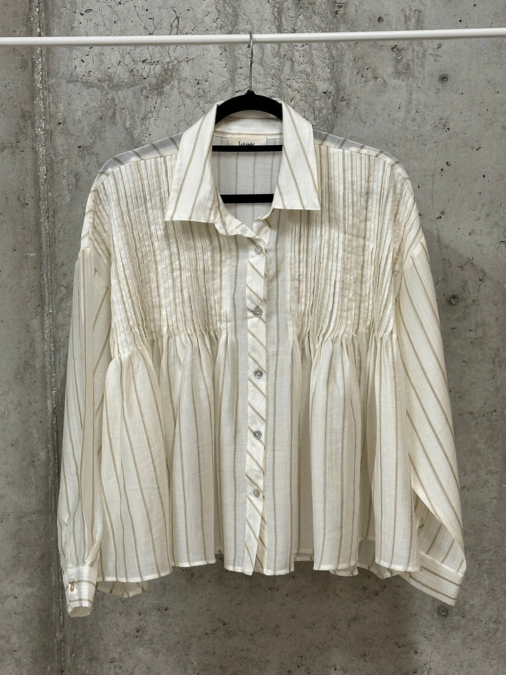 Fließendes, gestreiftes und plissiertes Hemd (38/42)