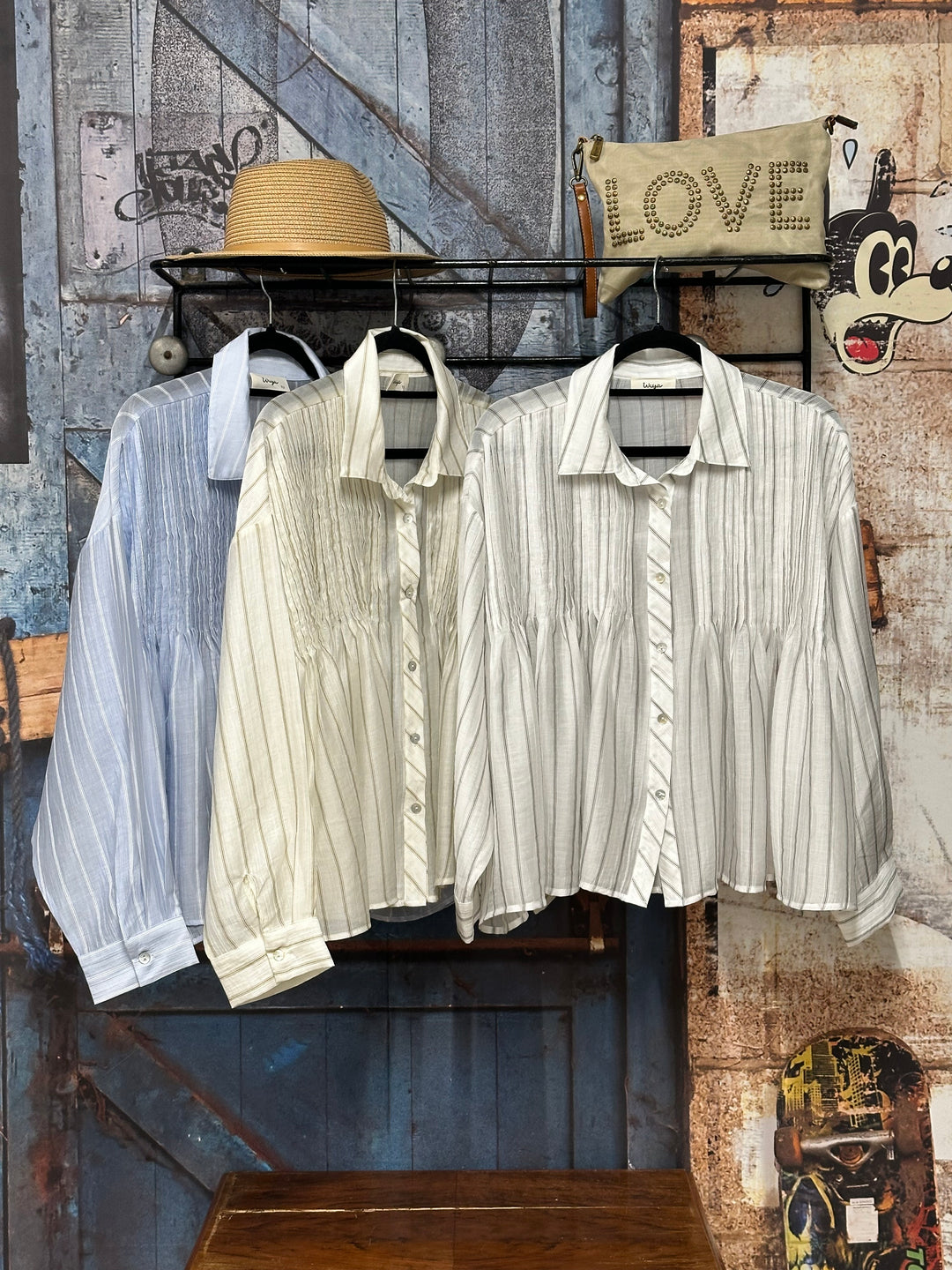 Fließendes, gestreiftes und plissiertes Hemd (38/42)