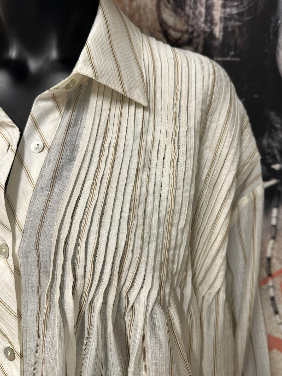 Fließendes, gestreiftes und plissiertes Hemd (38/42)