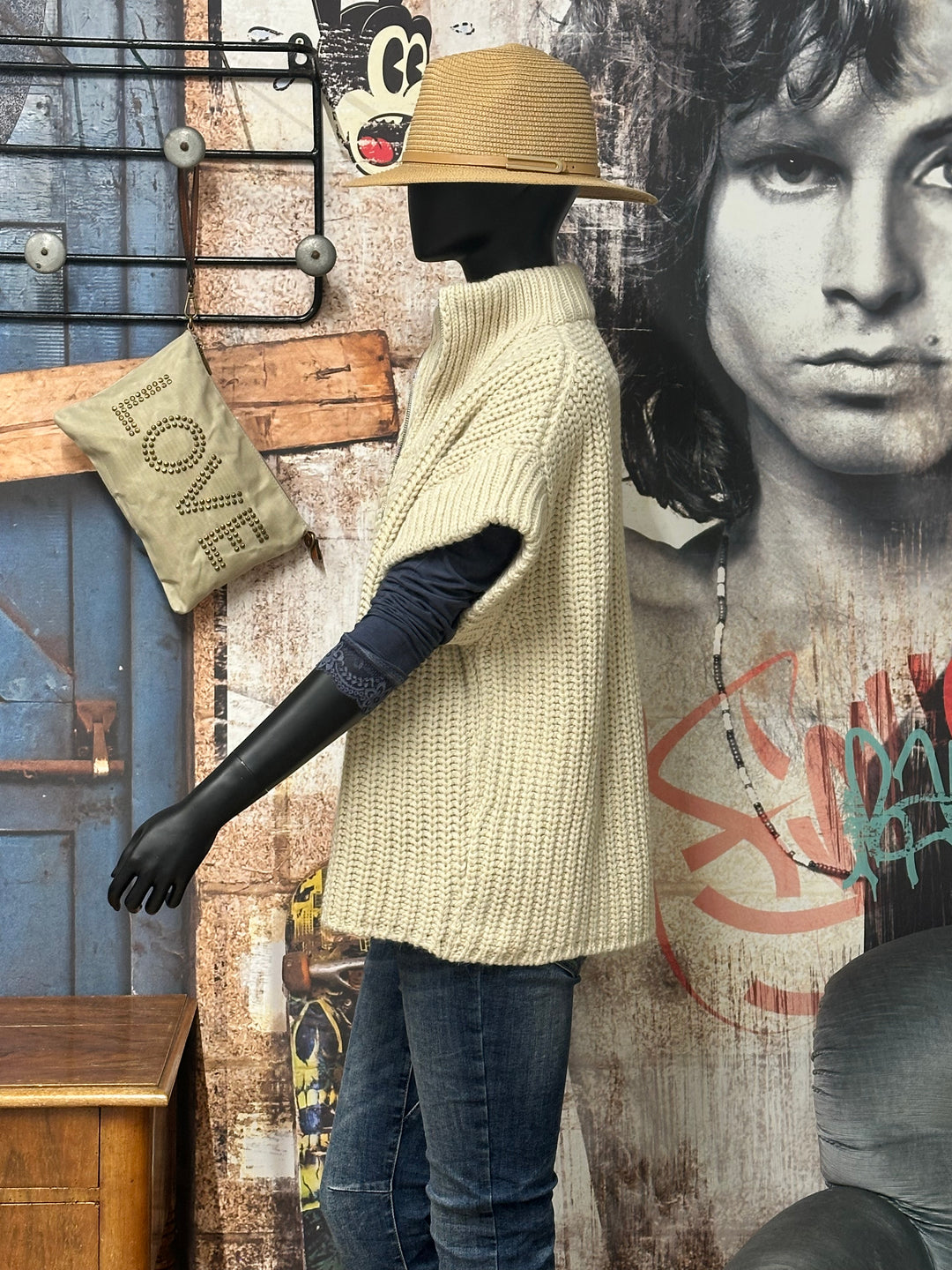 Ärmellose Strickweste „Banditas“ in Hellbeige (38/44) MADE IN ITALY