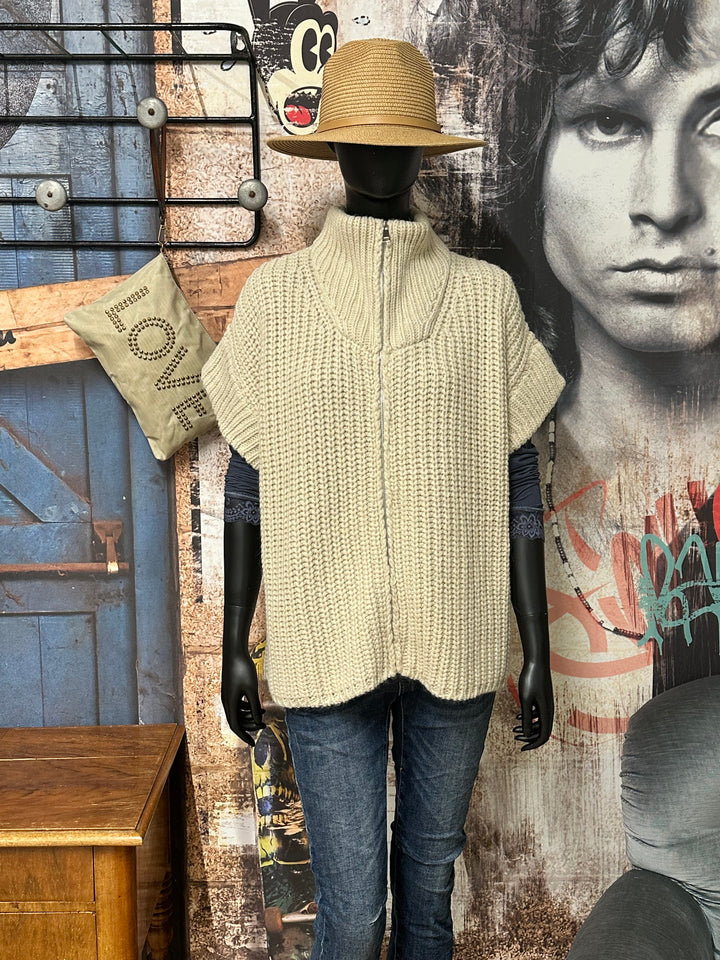 Ärmellose Strickweste „Banditas“ in Hellbeige (38/44) MADE IN ITALY
