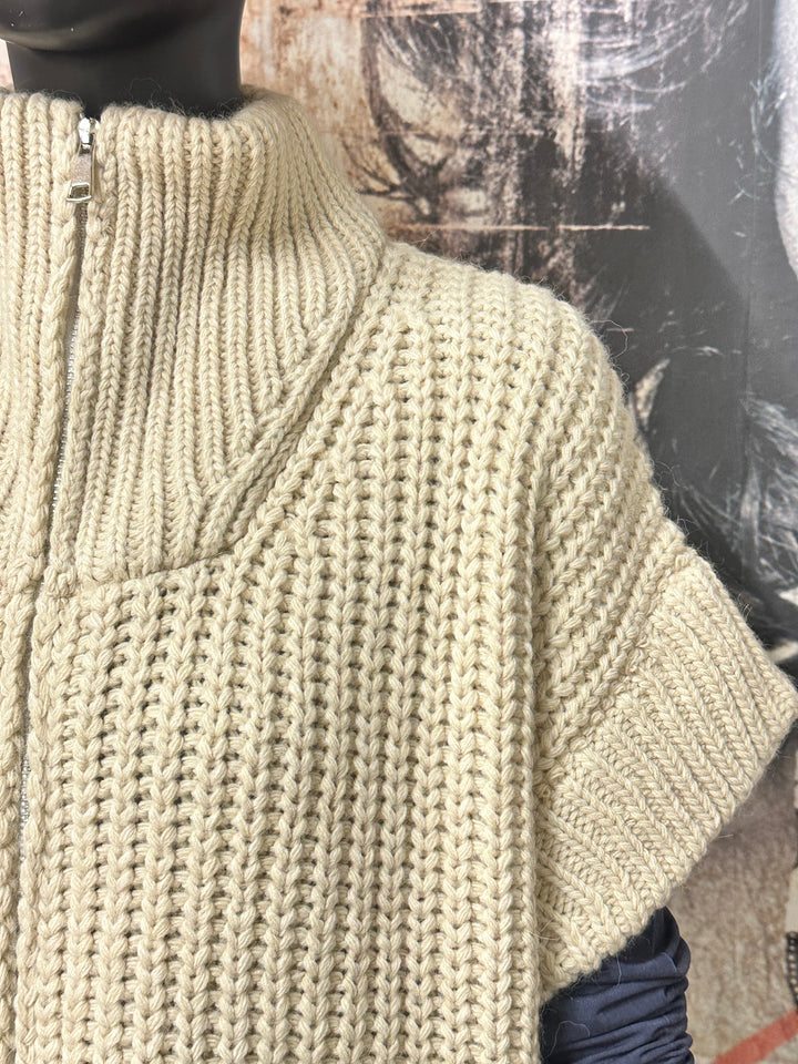 Ärmellose Strickweste „Banditas“ in Hellbeige (38/44) MADE IN ITALY