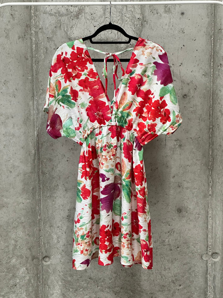 Kurzes Kleid mit Blumenmuster (S/M und M/L)