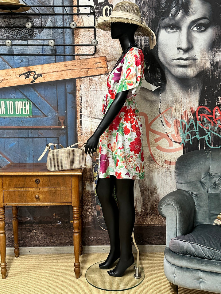 Kurzes Kleid mit Blumenmuster (S/M und M/L)