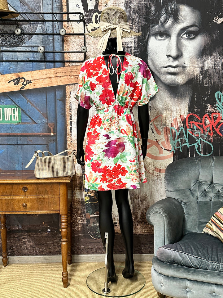 Kurzes Kleid mit Blumenmuster (S/M und M/L)