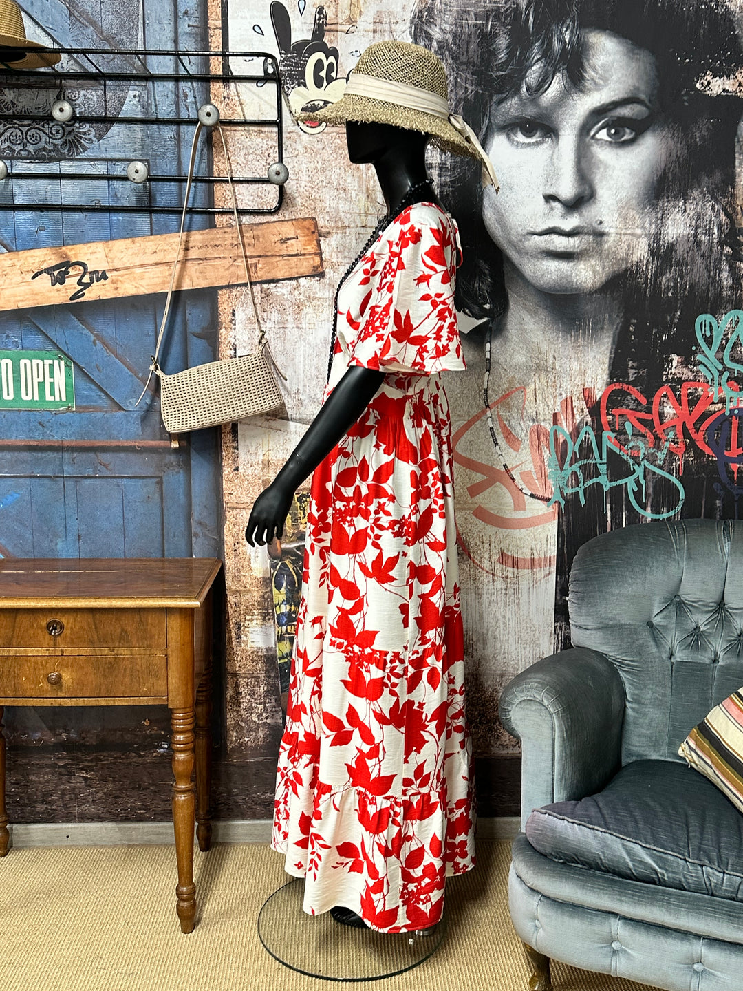 Fließendes, zeitloses Maxikleid in Rot und Ecru (XL ➡️ 3XL)