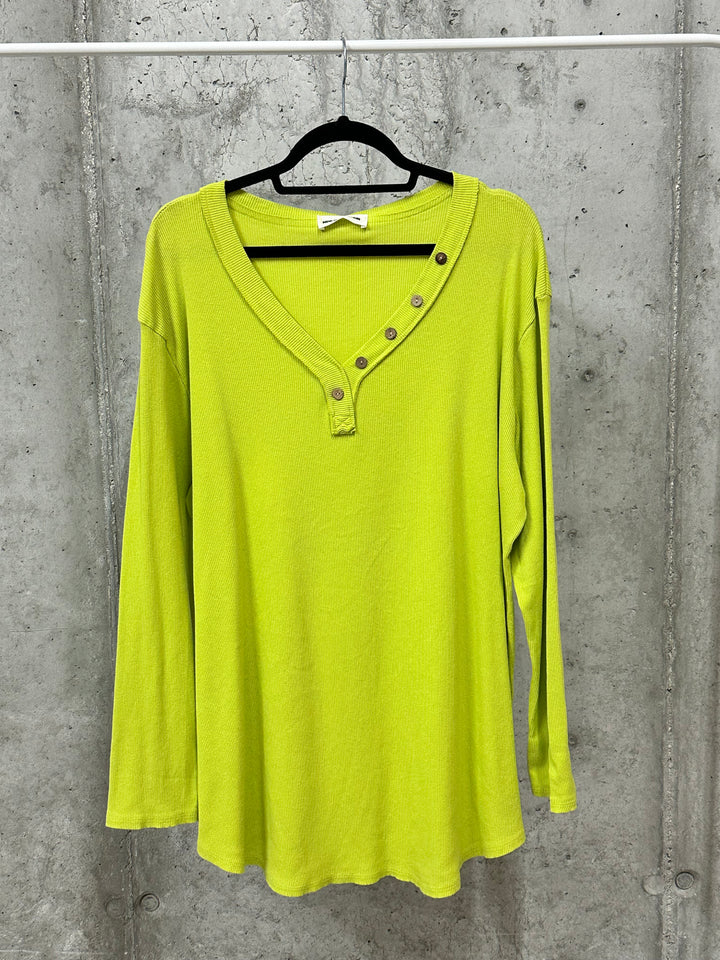 Einfarbige Tunika aus Rippstrick mit Knopfleiste am Kragen (44/48) MADE IN ITALY