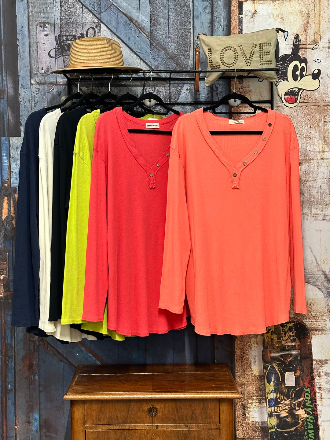 Einfarbige Tunika aus Rippstrick mit Knopfleiste am Kragen (44/48) MADE IN ITALY