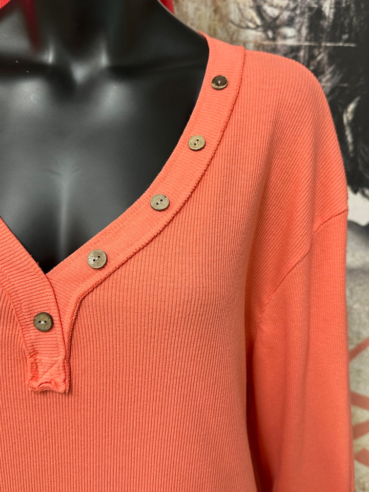 Einfarbige Tunika aus Rippstrick mit Knopfleiste am Kragen (44/48) MADE IN ITALY