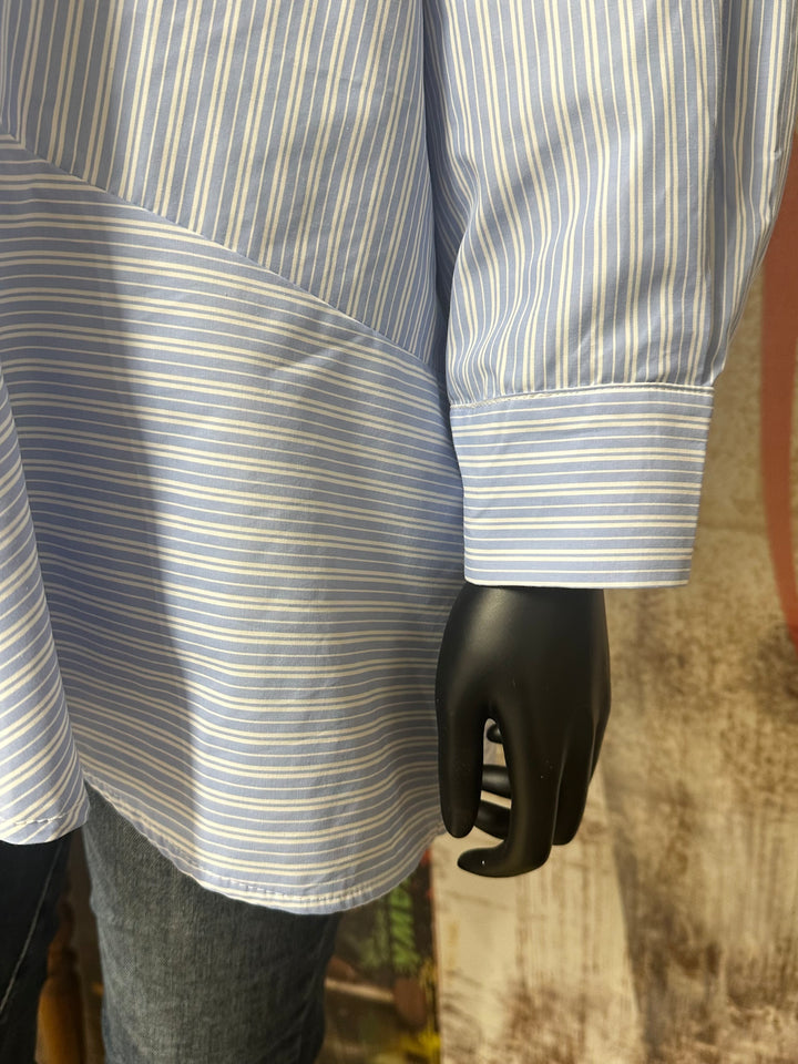 Oversize-Bluse mit Streifenmuster und Volants am Saum (44/48) MADE IN ITALY