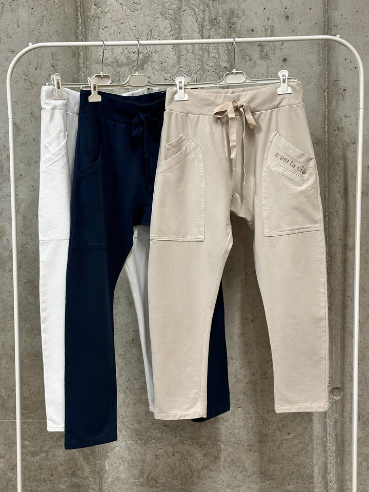 Bequeme Jogginghose „C'est la vie“ 38/42 MADE IN ITALY