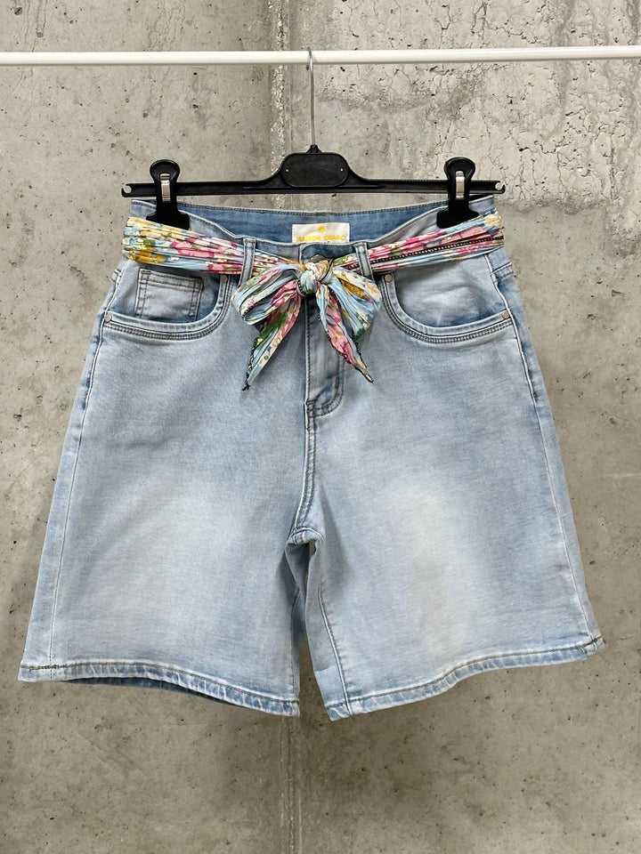 Stretch-Jeansshorts (36 ➡️ 44)