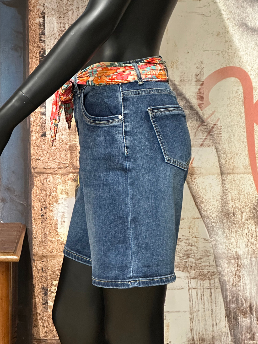 Stretch-Jeansshorts (36 ➡️ 44)
