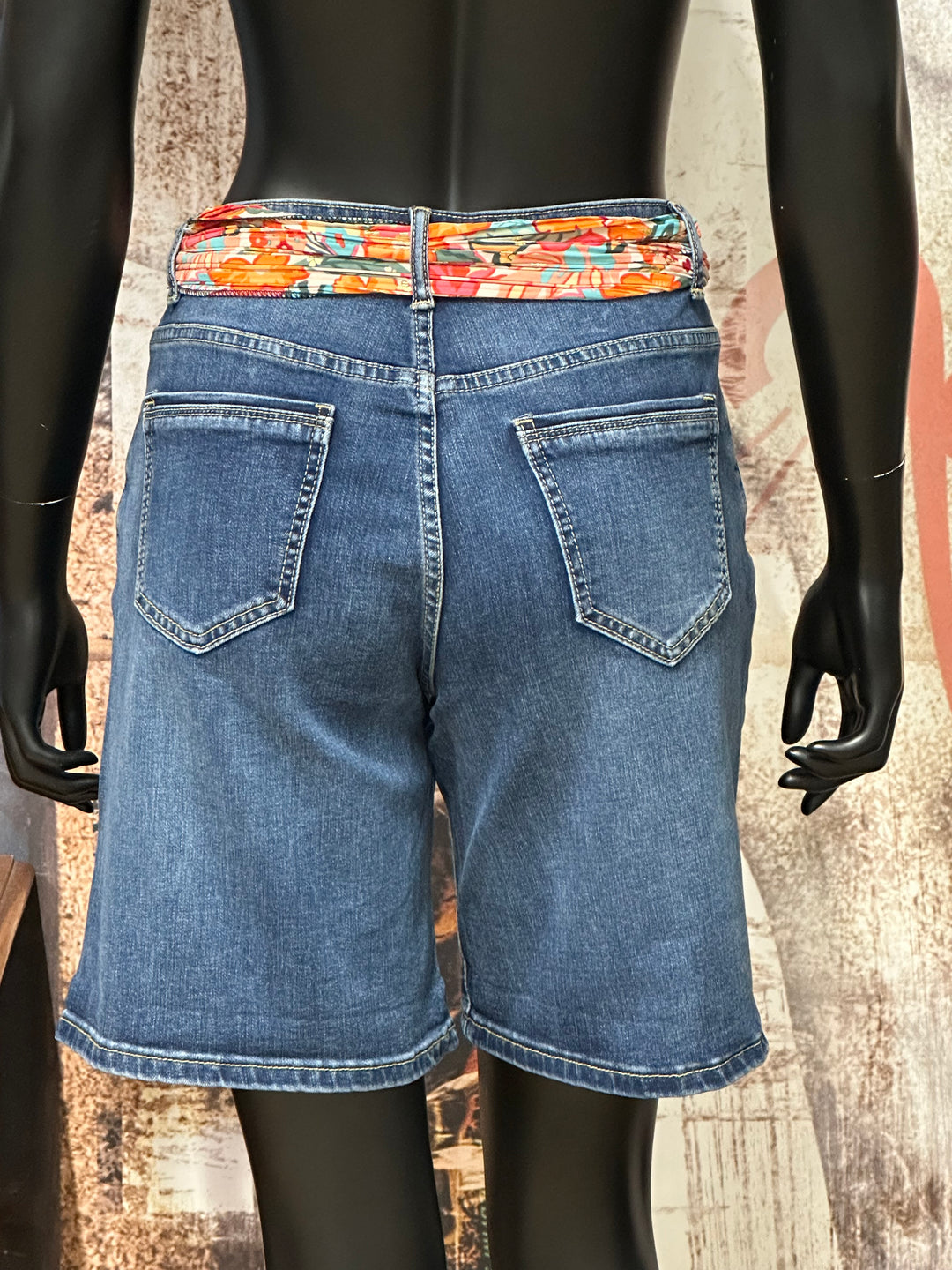 Stretch-Jeansshorts (36 ➡️ 44)