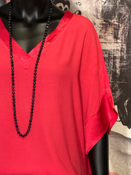 Blouse + size 100% vscose col V satiné framboise