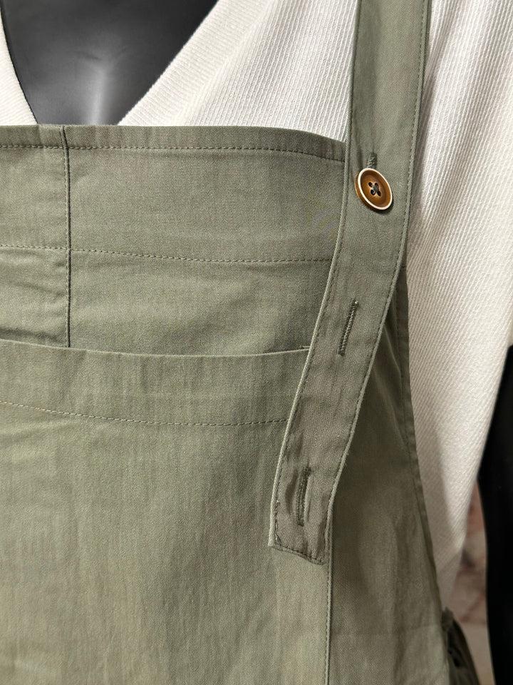 Oversize-Latzhose im „Boyfriend“-Stil (40/44)