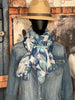 Foulard "fleurs" bleu, vert & blanc 100% naturel