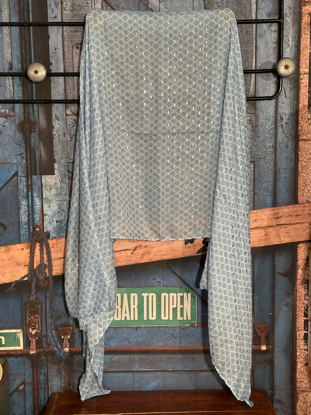 Foulard tons bleus & or 100% naturel