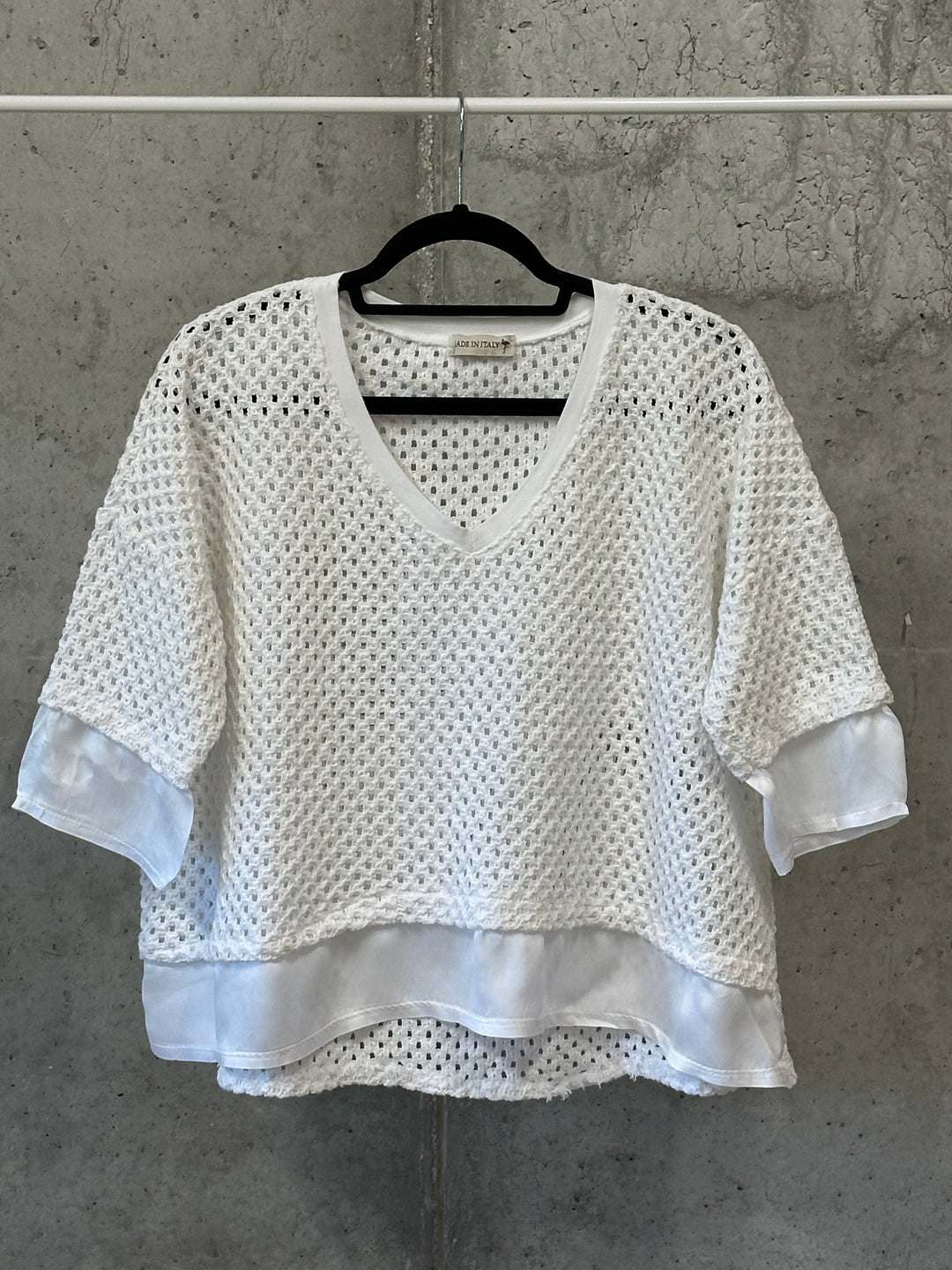 Kurzärmeliger Pullover aus durchbrochenem Strick und weißem Baumwollvoile (38/42)  MADE IN ITALY