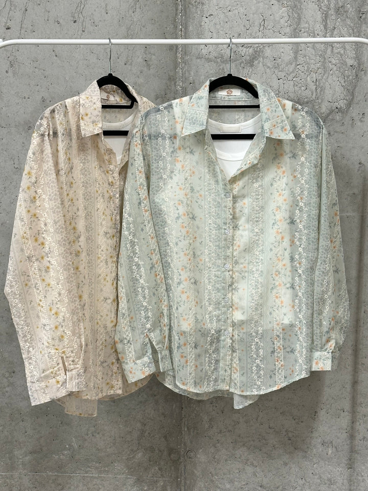 Bluse mit Boho-Stickerei & weißes Top (38/42)