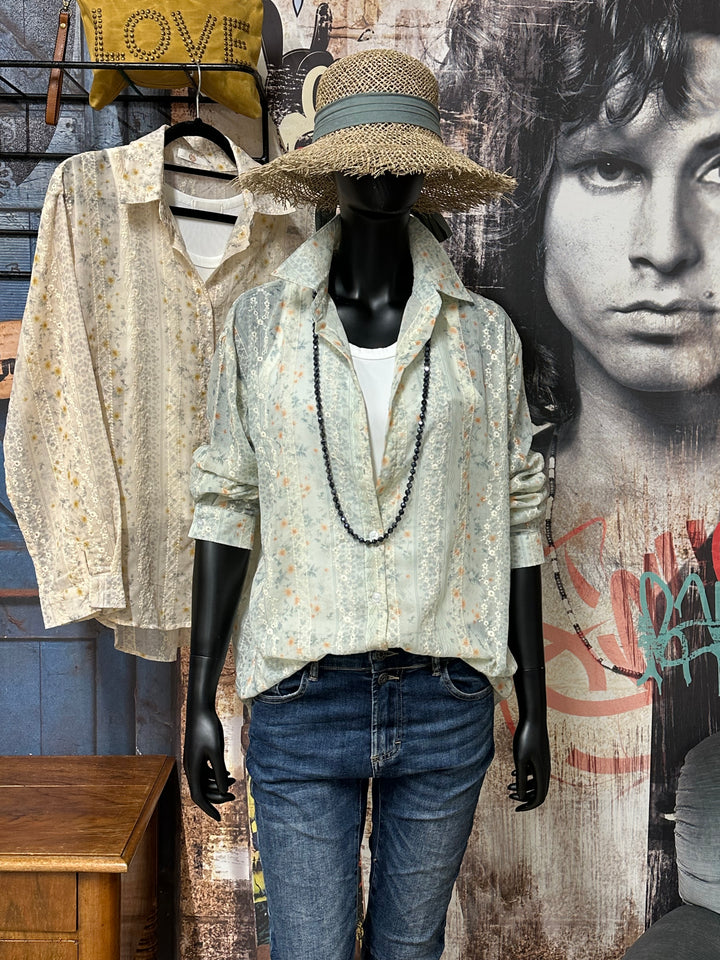 Bluse mit Boho-Stickerei & weißes Top (38/42)