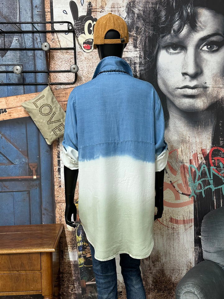 Langes Hemd mit Farbverlauf (38/42) – Made in Italy