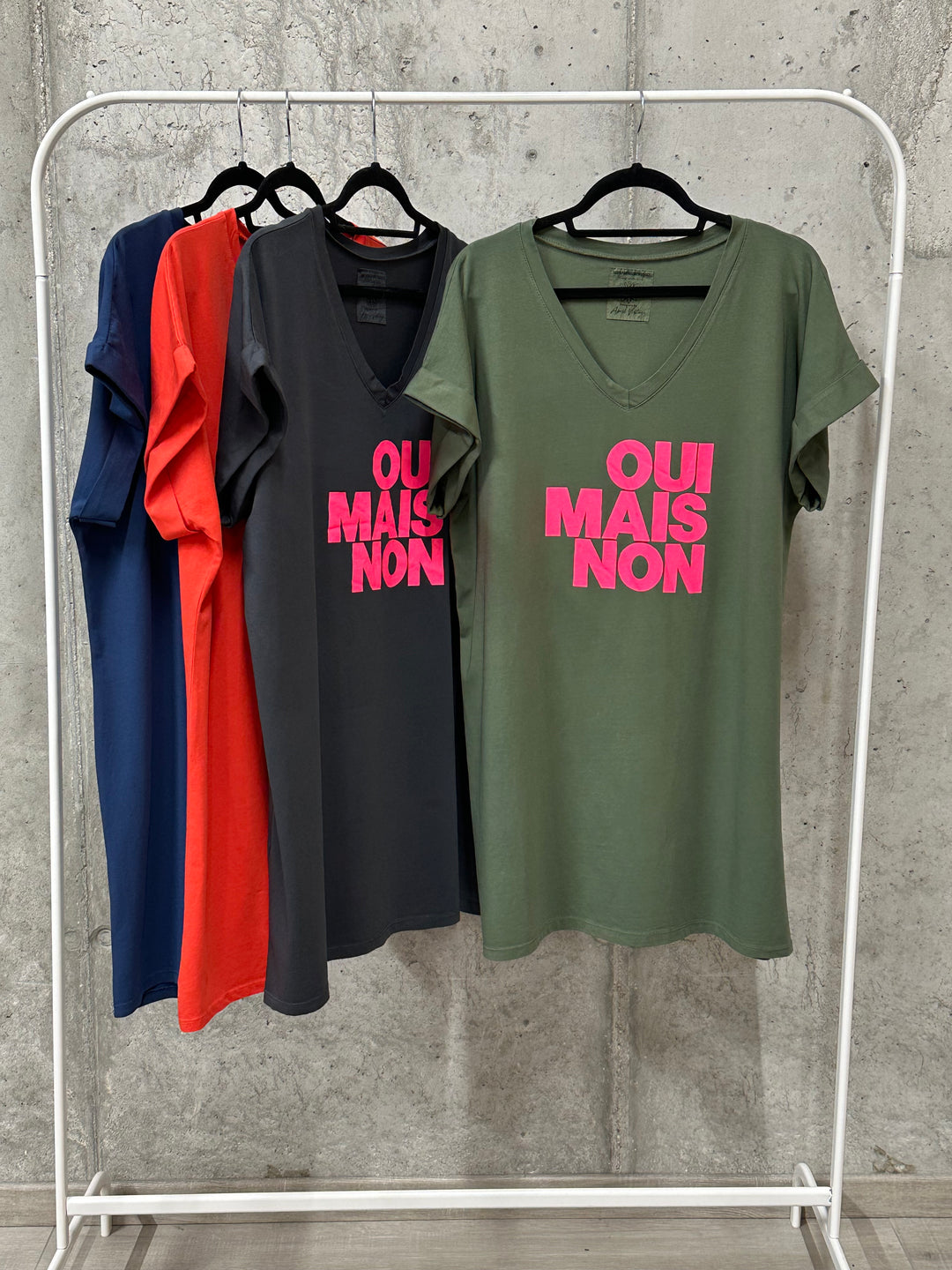Robe t-shirt  "Chloé" col V "oui mais non" (40/44) MADE IN ITALY