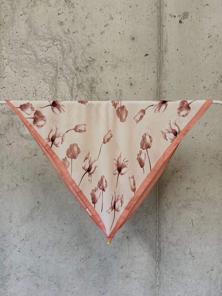 Foulard Bijou « Sophie » Imprimé Floral &amp; Détails Dorés