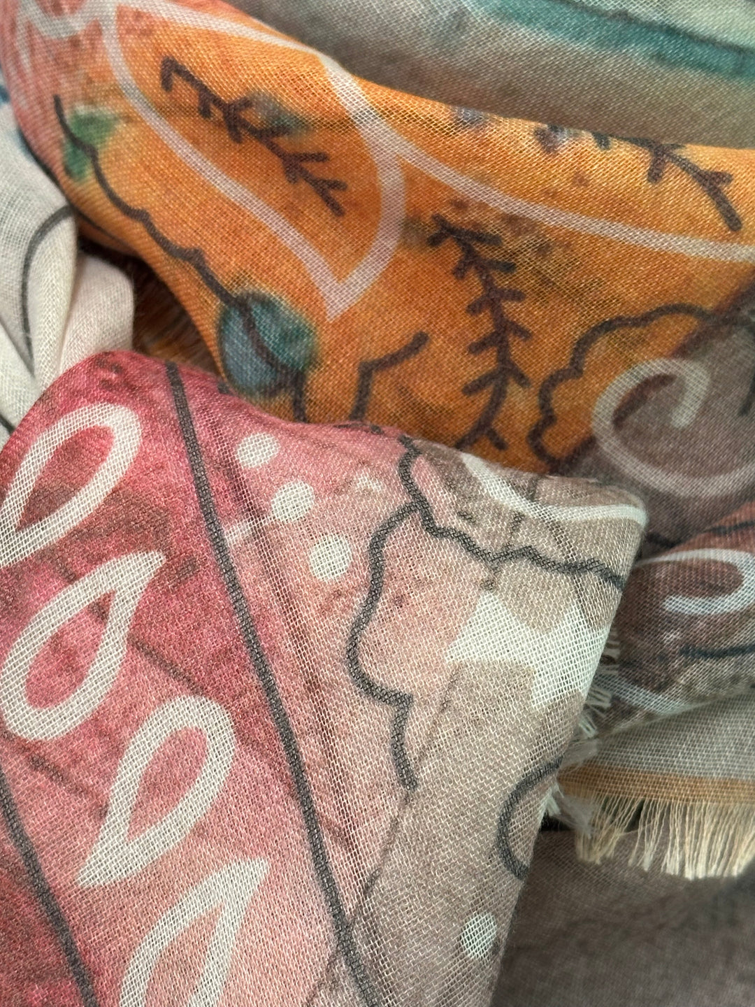 Foulard carré nuancé pastel MADE IN ITALY