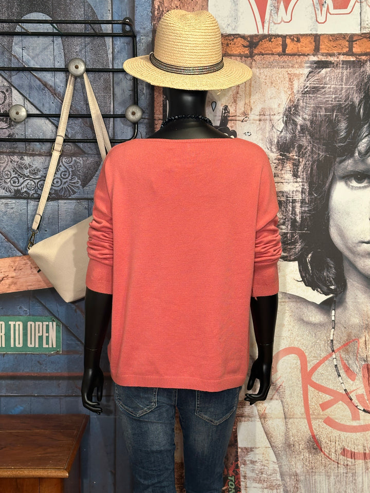 Pull en maille fine col V rose vintage