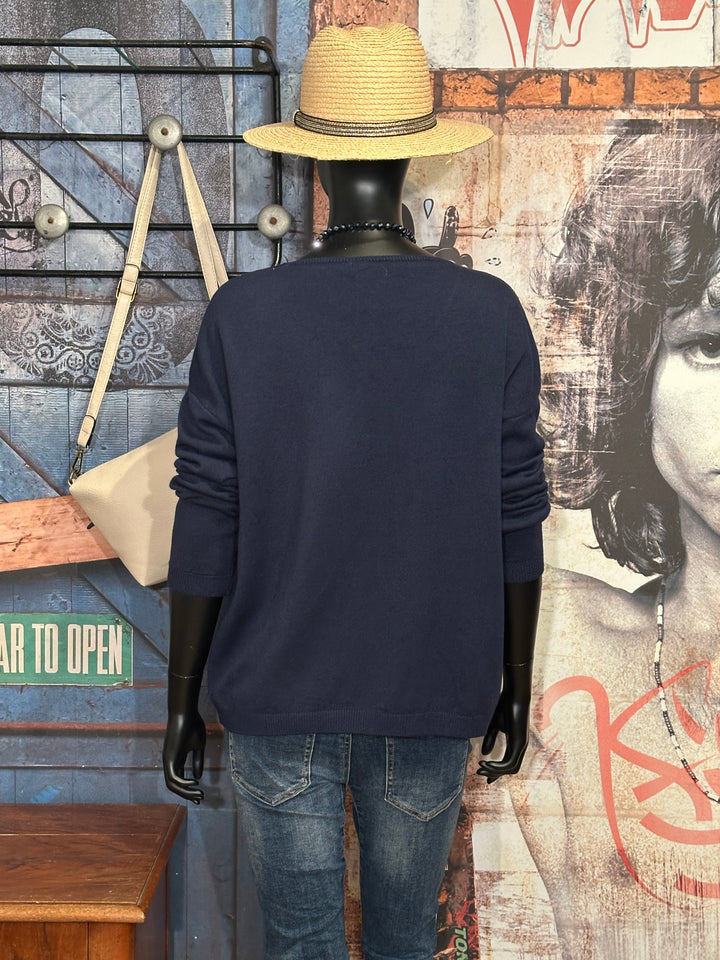Pull en maille fine col V bleu marine