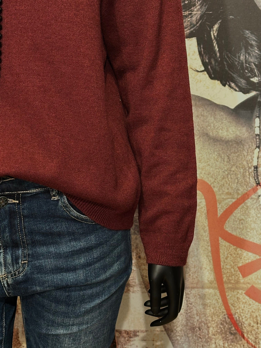 Pull col V "oui mais non" bordeaux