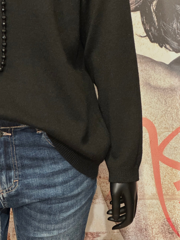 Pull col V "oui mais non" noir