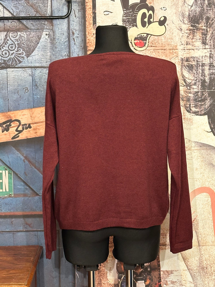 Pull col V "oui mais non" bordeaux