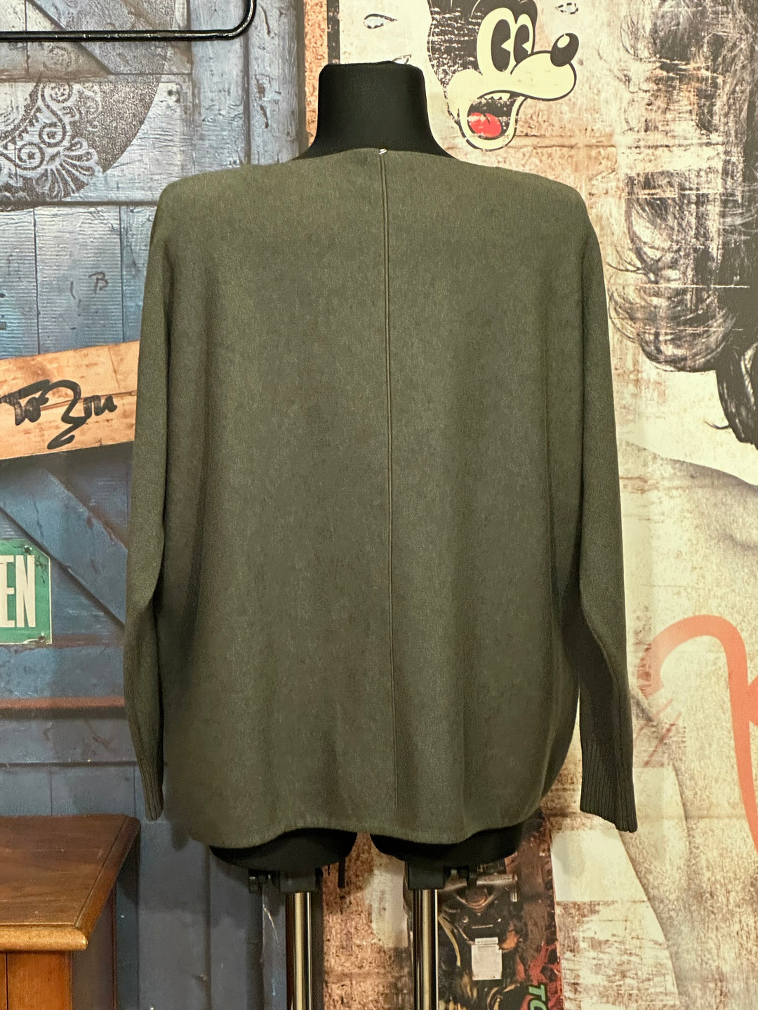 Verstellbarer einfarbiger Pullover in Khaki (38/42)