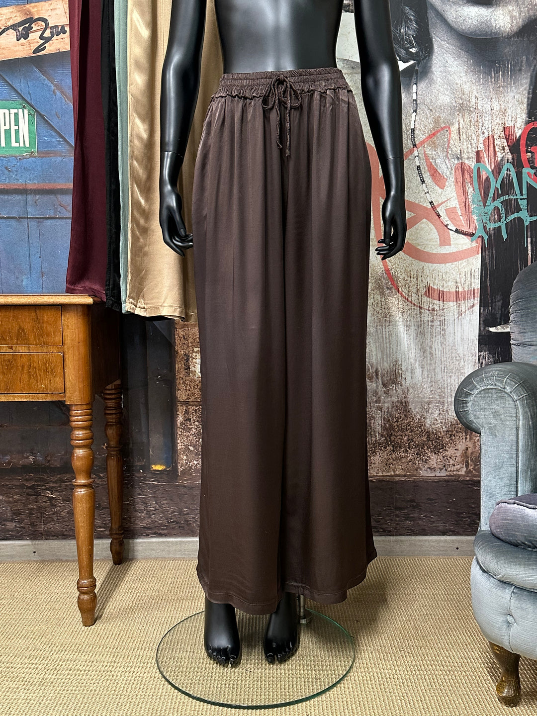Pantalon satiné "Yanis" taille élastique 100%viscose (42/46) MADE IN ITALY