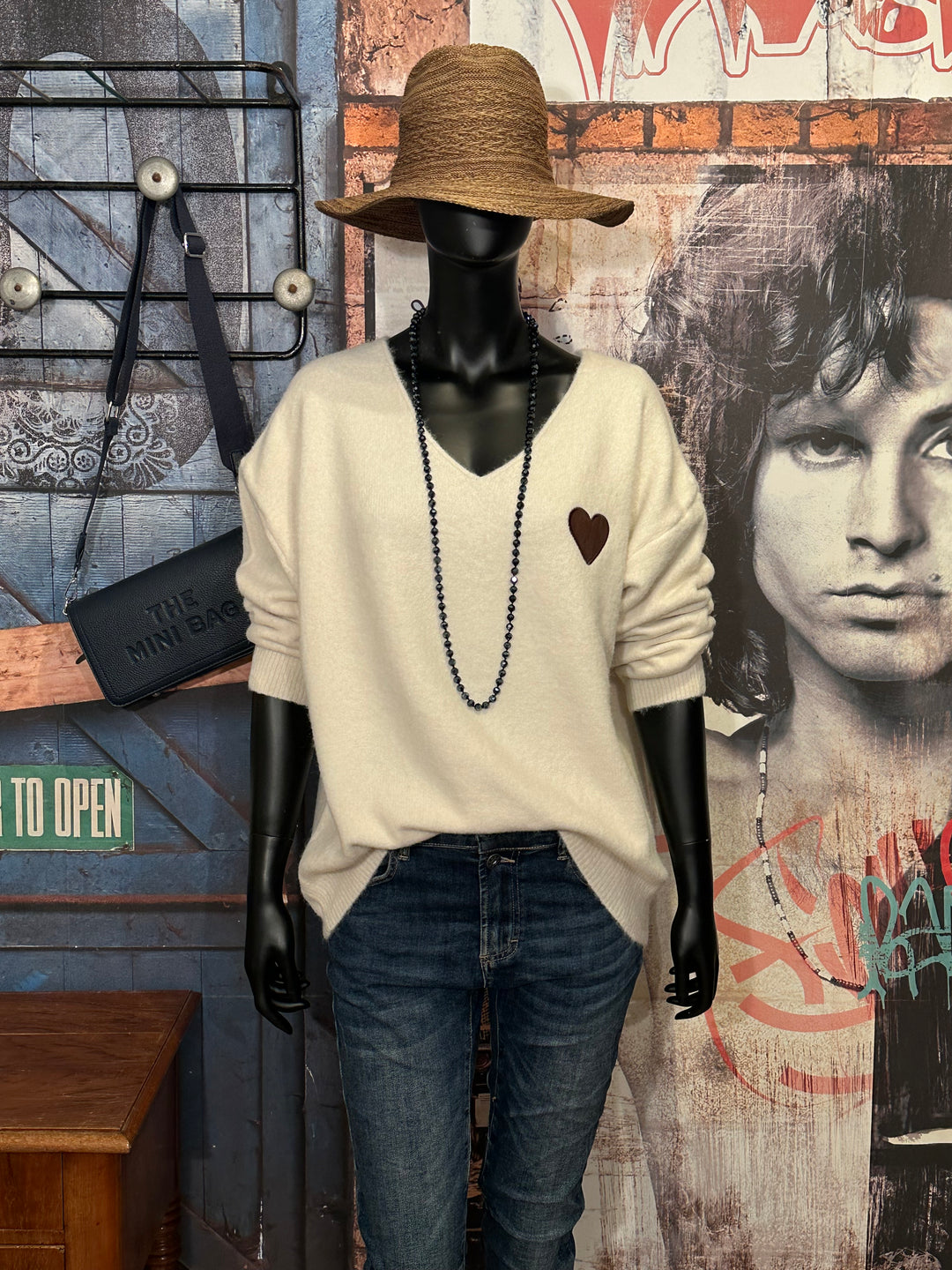 Pull col V + size "Coeur" (42/46)
